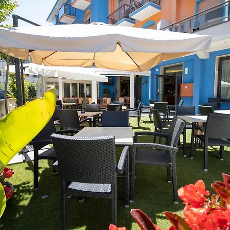 Hotel Crystal 3*