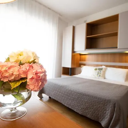 Hotel Crystal